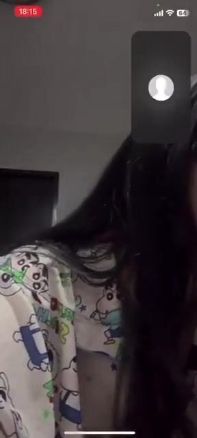 Gái xinh 19 tuổi call sex khoe lồn, nó ghi màng hình đăng sex.
